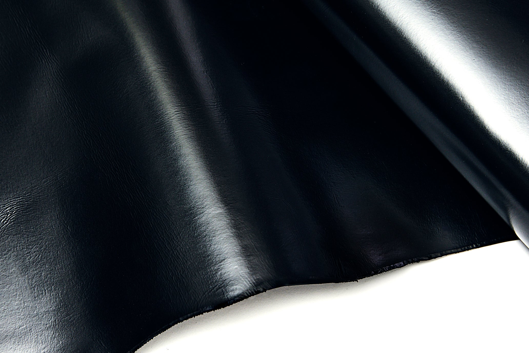 32 F-Film Leather